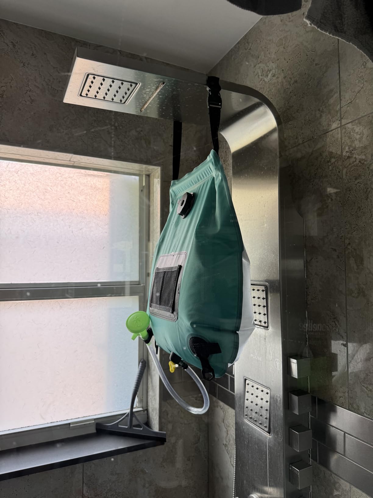 Solar Shower Bag - 5 Gal/20L Solar Heating Camping Shower Bag with Removable Hose and On-Off Switchable Shower Head customer photo 1