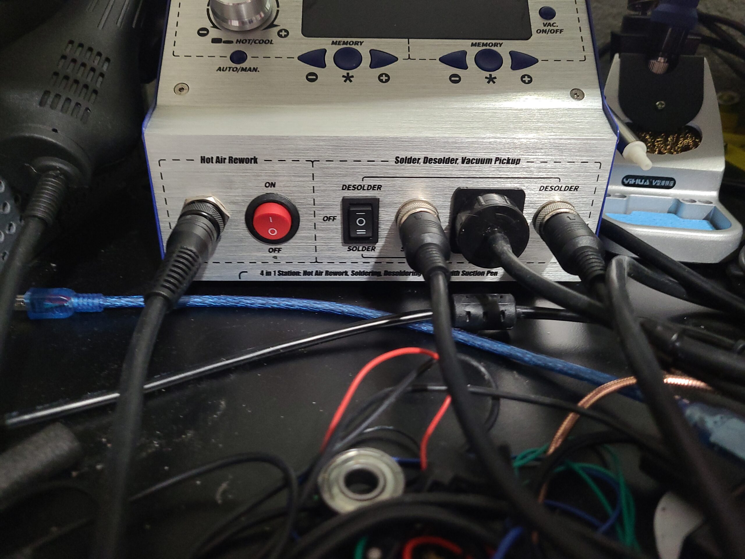 YIHUA 948-II 4 in 1 Hot Air Rework Soldering Iron and Desoldering Suction Tin Gun Station customer photo 2