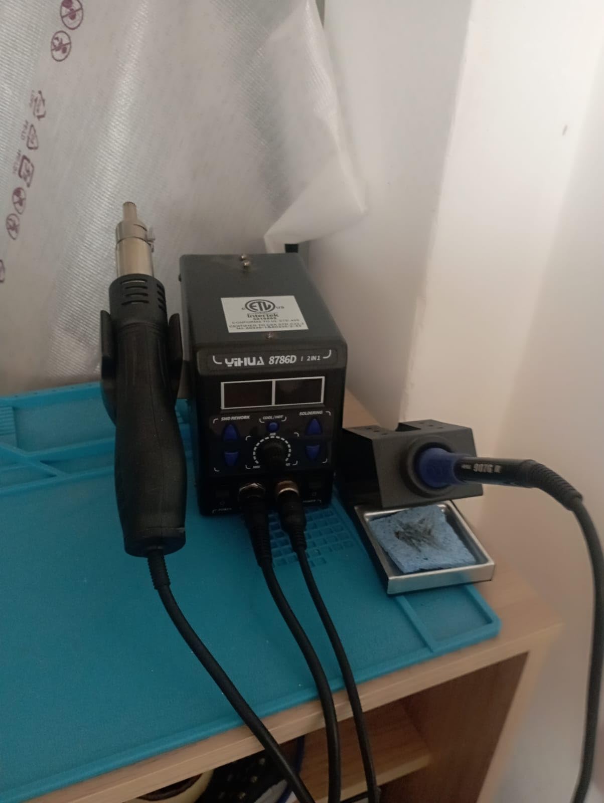 YIHUA 8786D I 2 in 1 Hot Air Rework and Soldering Iron Station with 10 Solder Iron Tips, 4 Hot Air Nozzles, F/C, Cool/Hot Air Conversion and Sleep Function customer photo 2