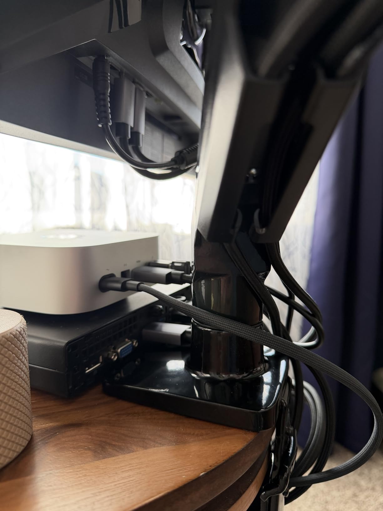 HUANUO FlowLift Single Monitor Mount, 13 to 32 Inch Monitor Arm, Adjustable Monitor Stand, Vesa Mount with Clamp and Grommet Base - Fits 4.4 to 19.8lbs LCD Computer Monitors customer photo 2