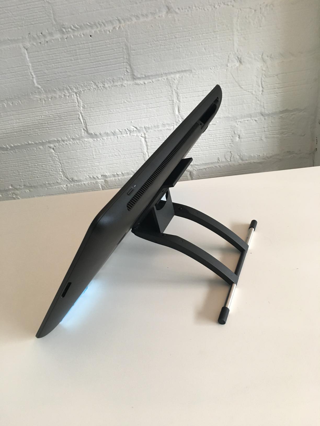 Wacom Cintiq 22 Drawing Tablet with Screen, 21.5