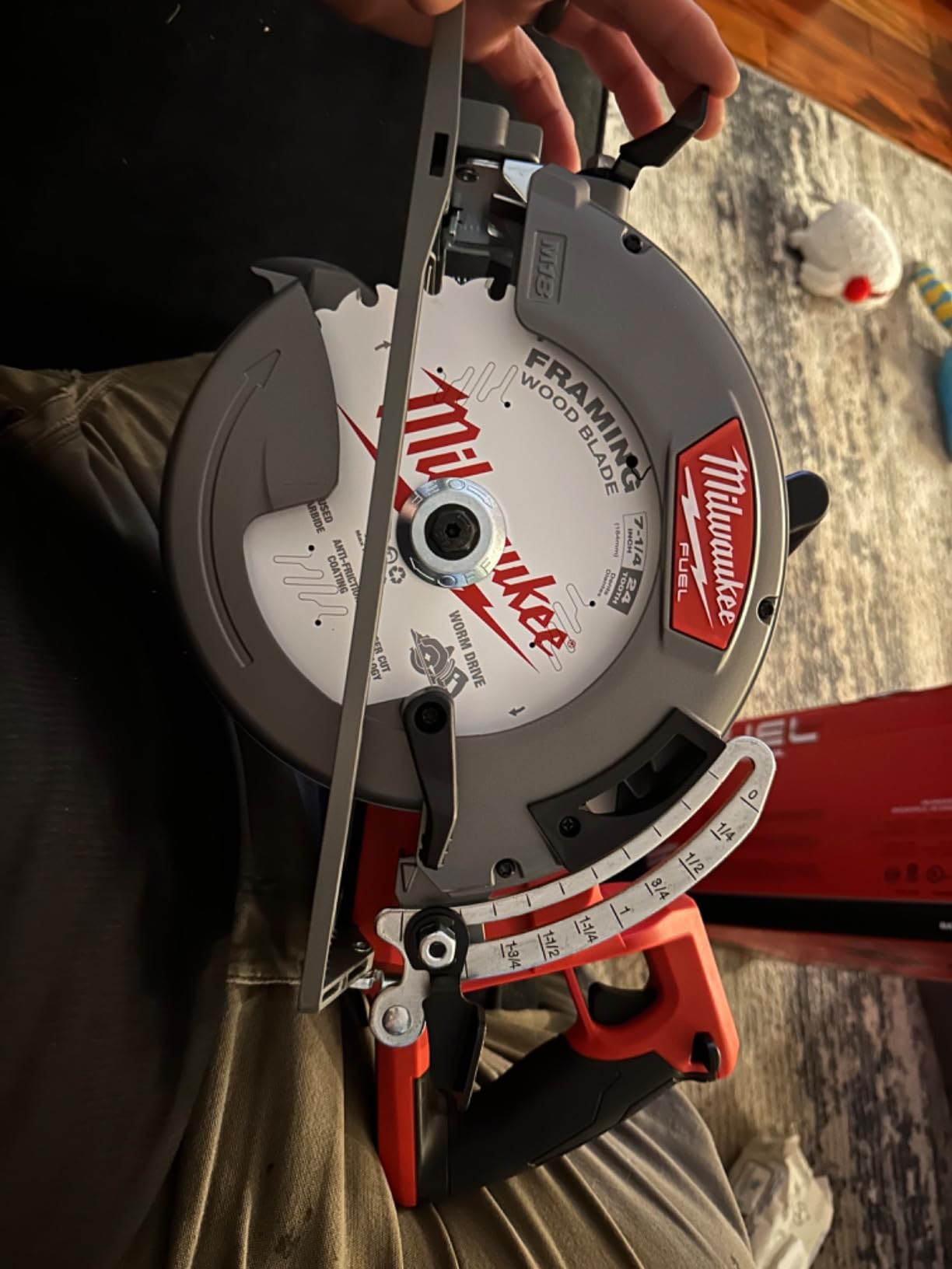 Milwaukee 2830-20 M18 FUEL Rear Handle 7-1/4 in. Circular Saw (Tool Only) customer photo 2