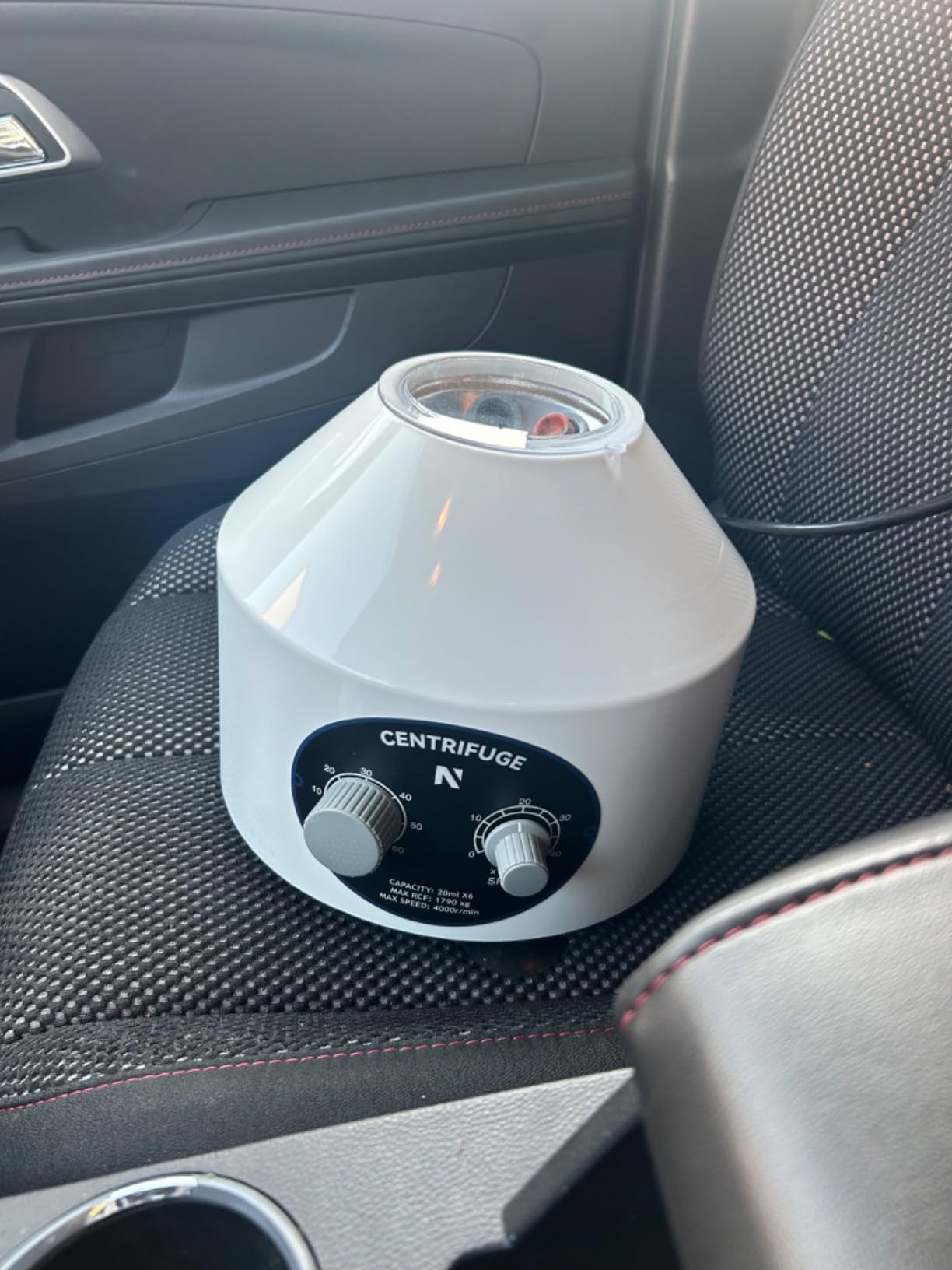 NEWTRY Electric Centrifuge Machine Desktop Lab Benchtop Centrifuges with Timer & Speed Control 4000rpm Capacity 20ml×6 800D 110V US Plug, 60HZ customer photo 1