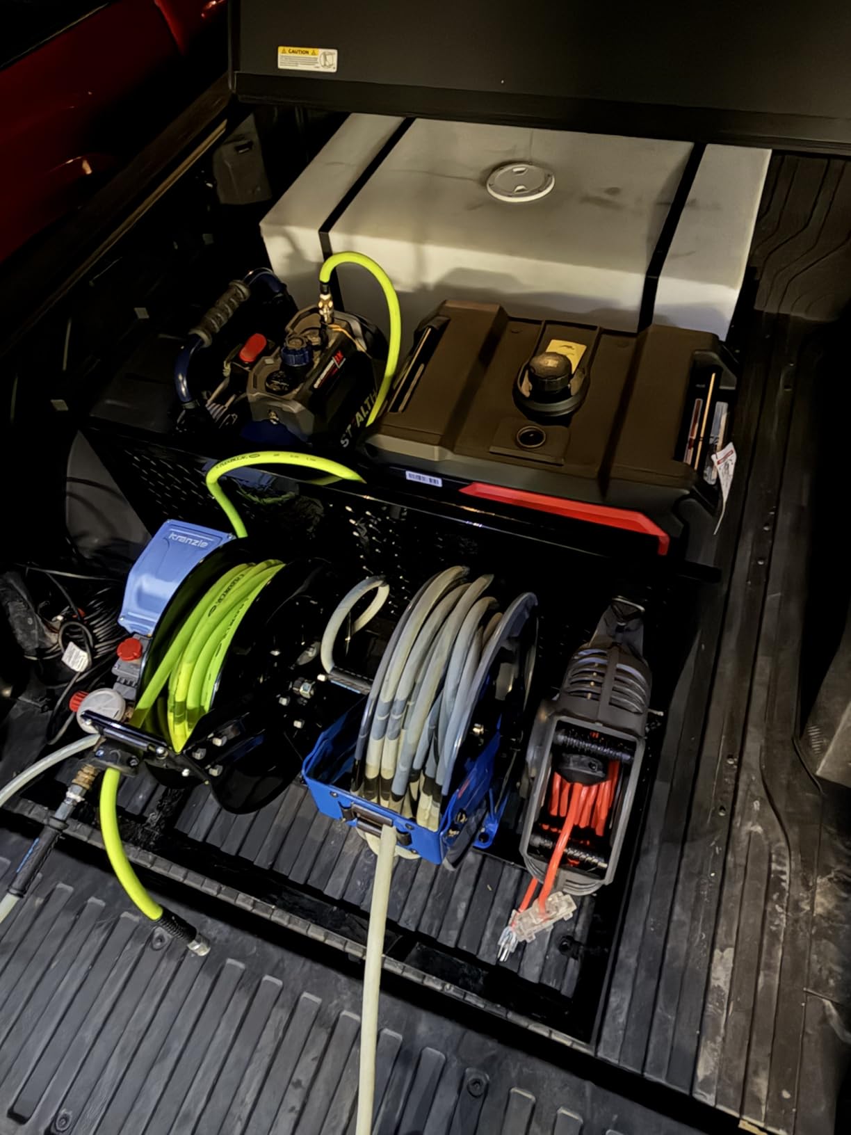 Stealth SAQ-1413 Quiet Air Compressor with Wheel, 64 Decibel, 4.5 Gallon, Peak 1.3 HP Max 150 PSI customer photo 1