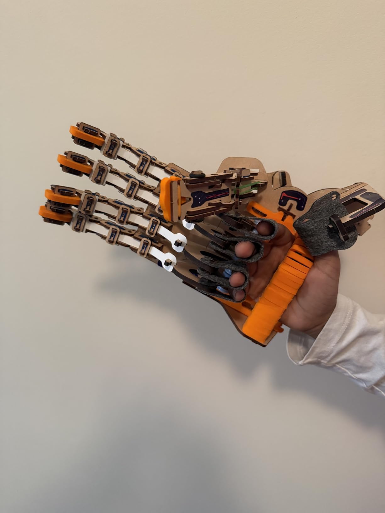 Smartivity DIY Robotic Mechanical Hand STEM Toy for Kids 8-14 Years Old | Parents Choice Award Winner I Birthday Gift for Kids | Engineering Kit for 8, 9, 10, 11, 12, 13, 14 Years Old Boys & Girls customer photo 2