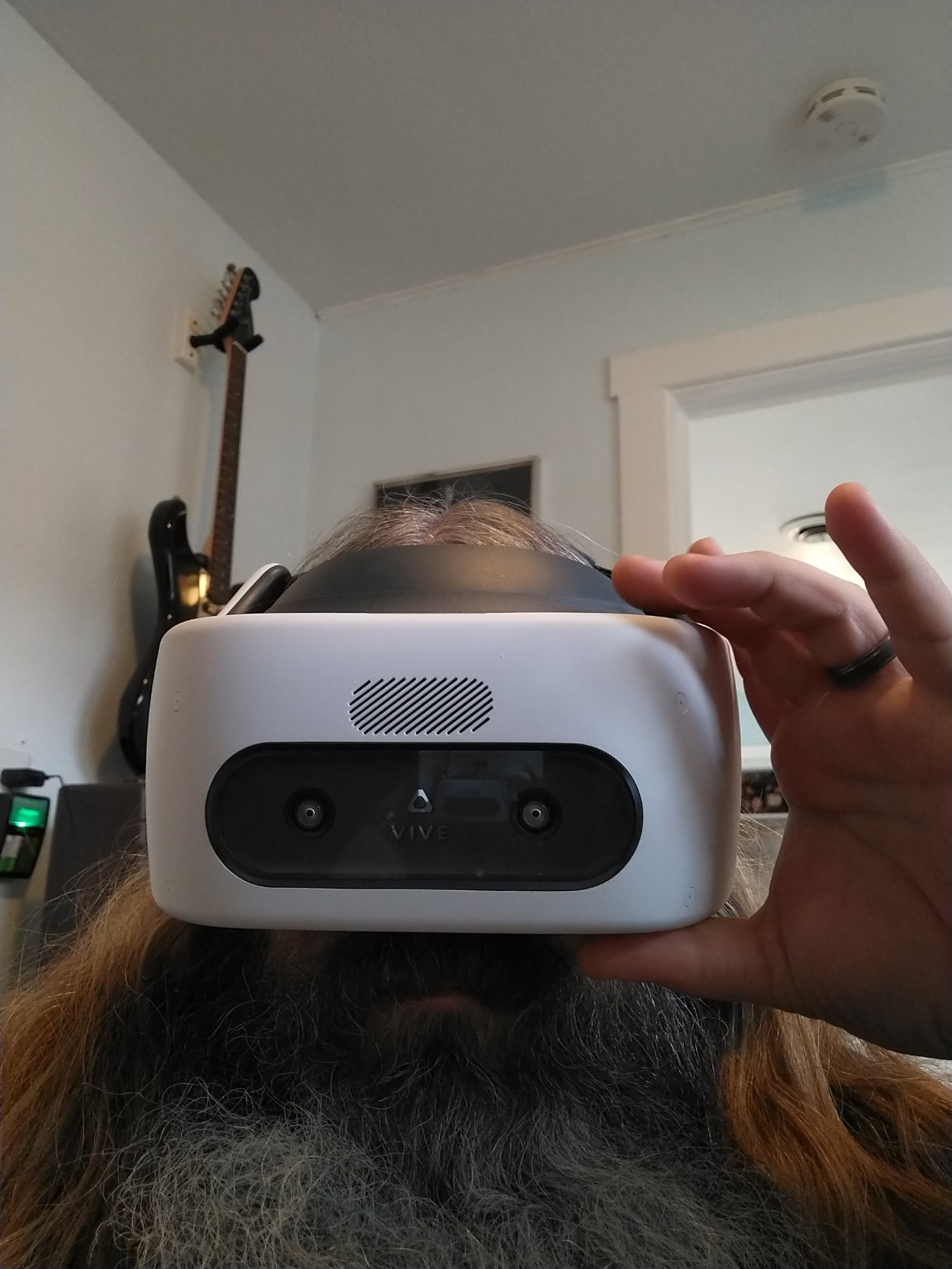 HTC Vive Pro Focus Plus 6DOF VR Headset in Almond White Bundle Including VR Headset, Controllers, face Cushion, QC 3.0 Charger and USB Type-C Cable customer photo 1