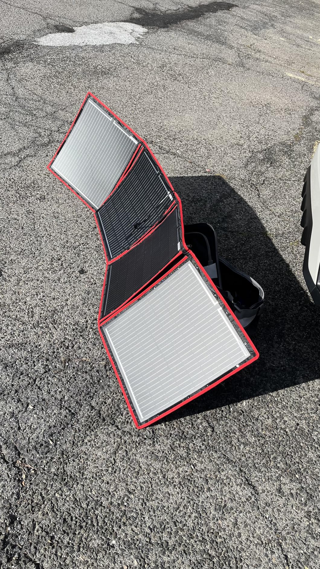 DOKIO 150W Portable Foldable Solar Panel Kit, Compact 21x20in Design 7.3lb with Standalone Controller and USB, Monocrystalline Charger for 12V Batteries, Power Stations, RV Camping Emergency Use customer photo 1