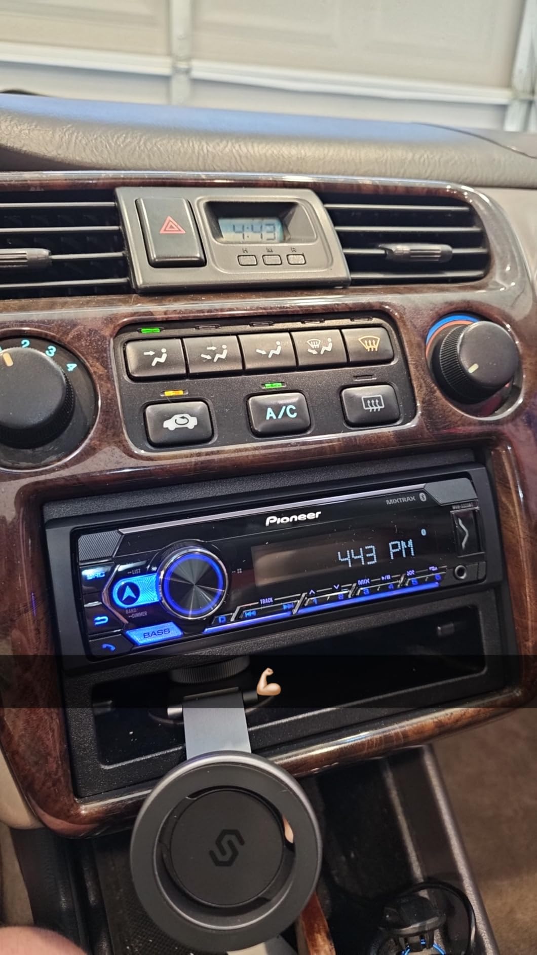 Pioneer MVH-S322BT Bluetooth Car Stereo with USB/AUX Inputs, Smartphone Connectivity, Pioneer Smart Snyc, and Hands-Free Calling for Enhanced in-Car Audio Experience customer photo 1