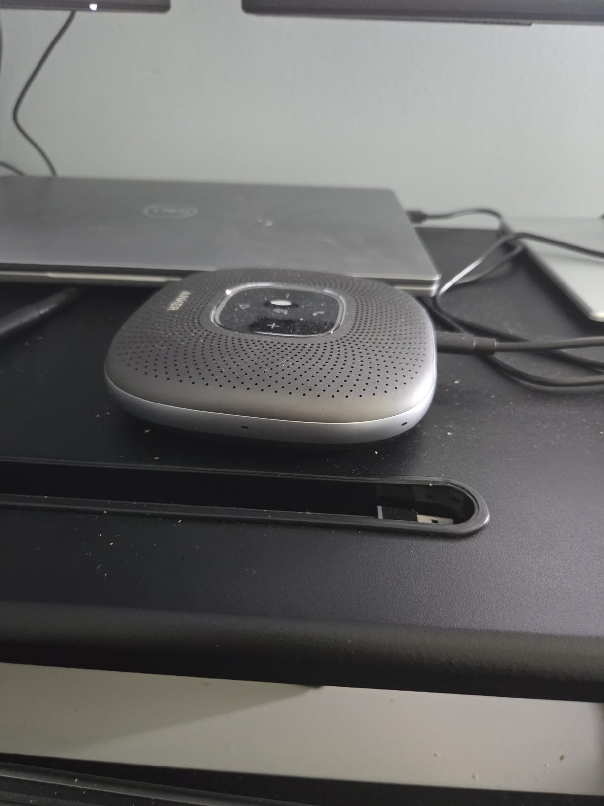 Anker PowerConf Speakerphone, Zoom Certified Conference Speaker with 6 Mics, 360° Enhanced Voice Pickup, 24H Call Time, Bluetooth 5.3, USB C, Compatible with Leading Platforms for Personal Workspaces customer photo 1