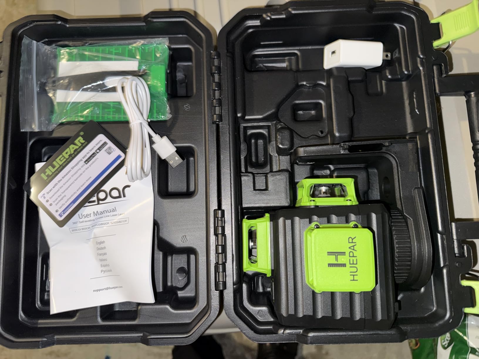HUEPAR Laser Level 360 Self Leveling, Rechargeable 3D High Brightness Green Laser 3x360° Best Laser Leveler Tool for Construction and Picture Hanging, Strong Magnetic Bracket & Hard Suitcase -B03CG customer photo 2