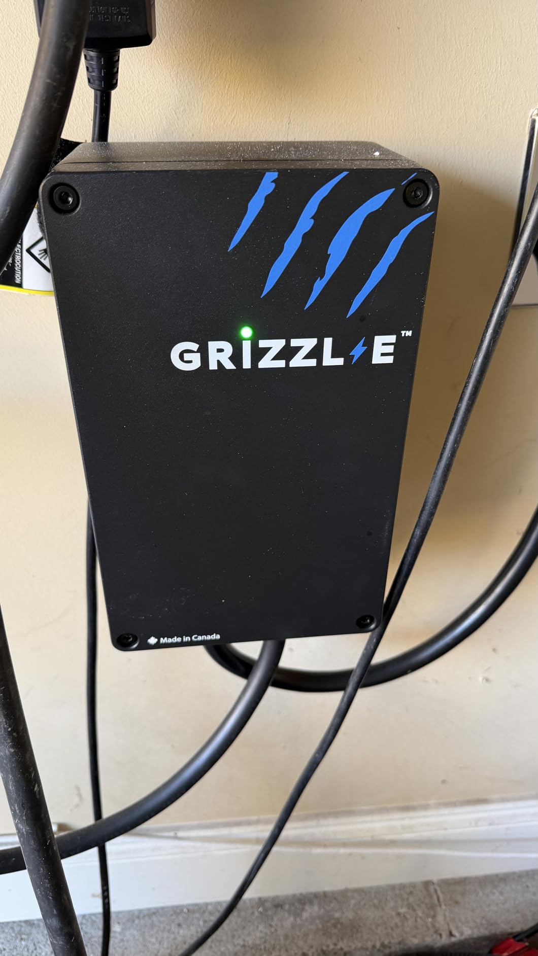 Grizzl-E Classic, Level 2 240V / 40A Electric Vehicle (EV) Charger, UL Certified, Metal Case Enclosure, Indoor/Outdoor Electric Car Fast Wall Charging Station, NEMA 14-50 Plug, Classic Black customer photo 1