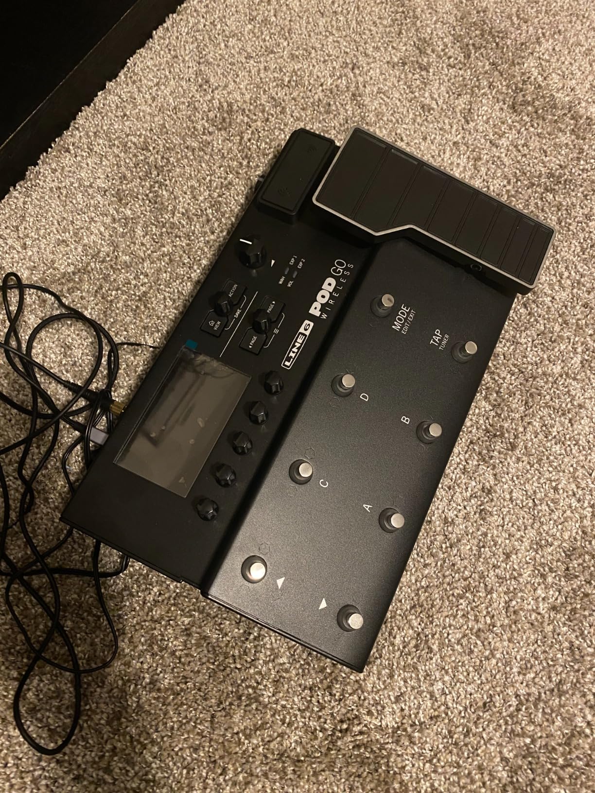 Line 6 POD Go Guitar Multi-Effects Pedal, Black customer photo 2