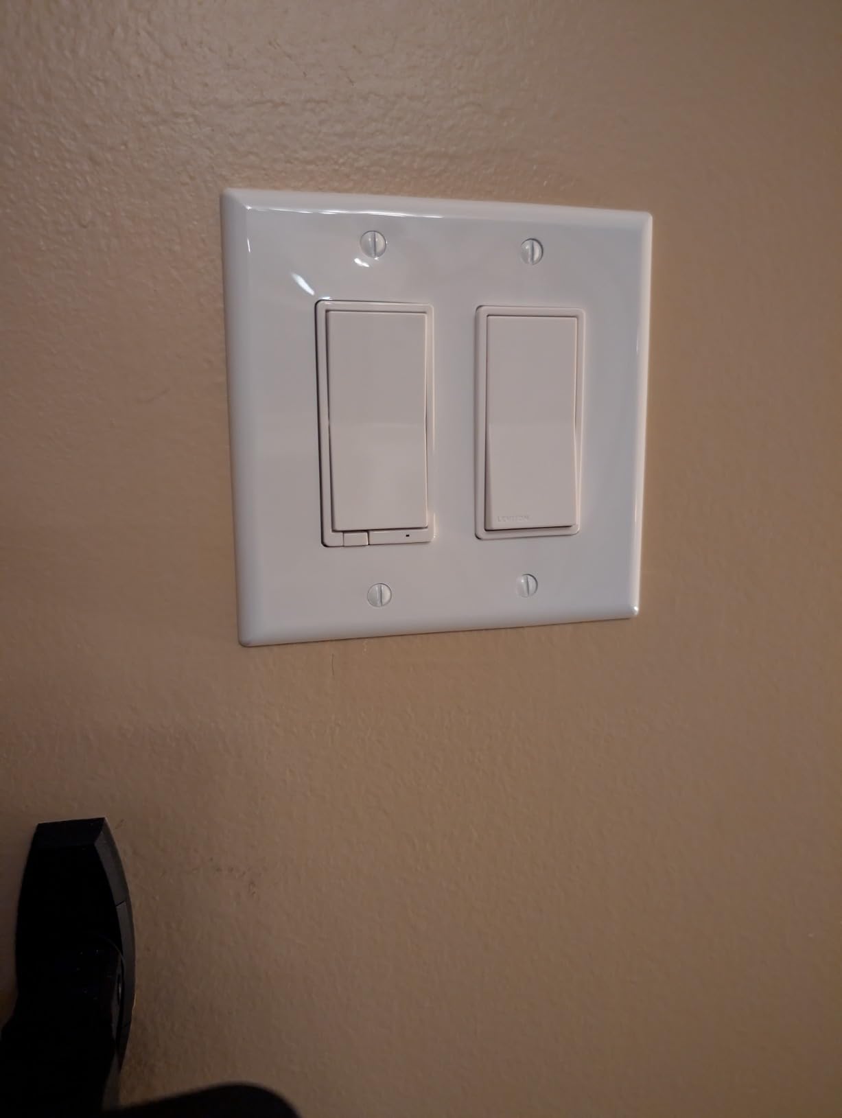 Enbrighten 43080 Zigbee in-Wall Smart Paddle Dimmer with QuickFit and SimpleWire, White/Almond customer photo 1