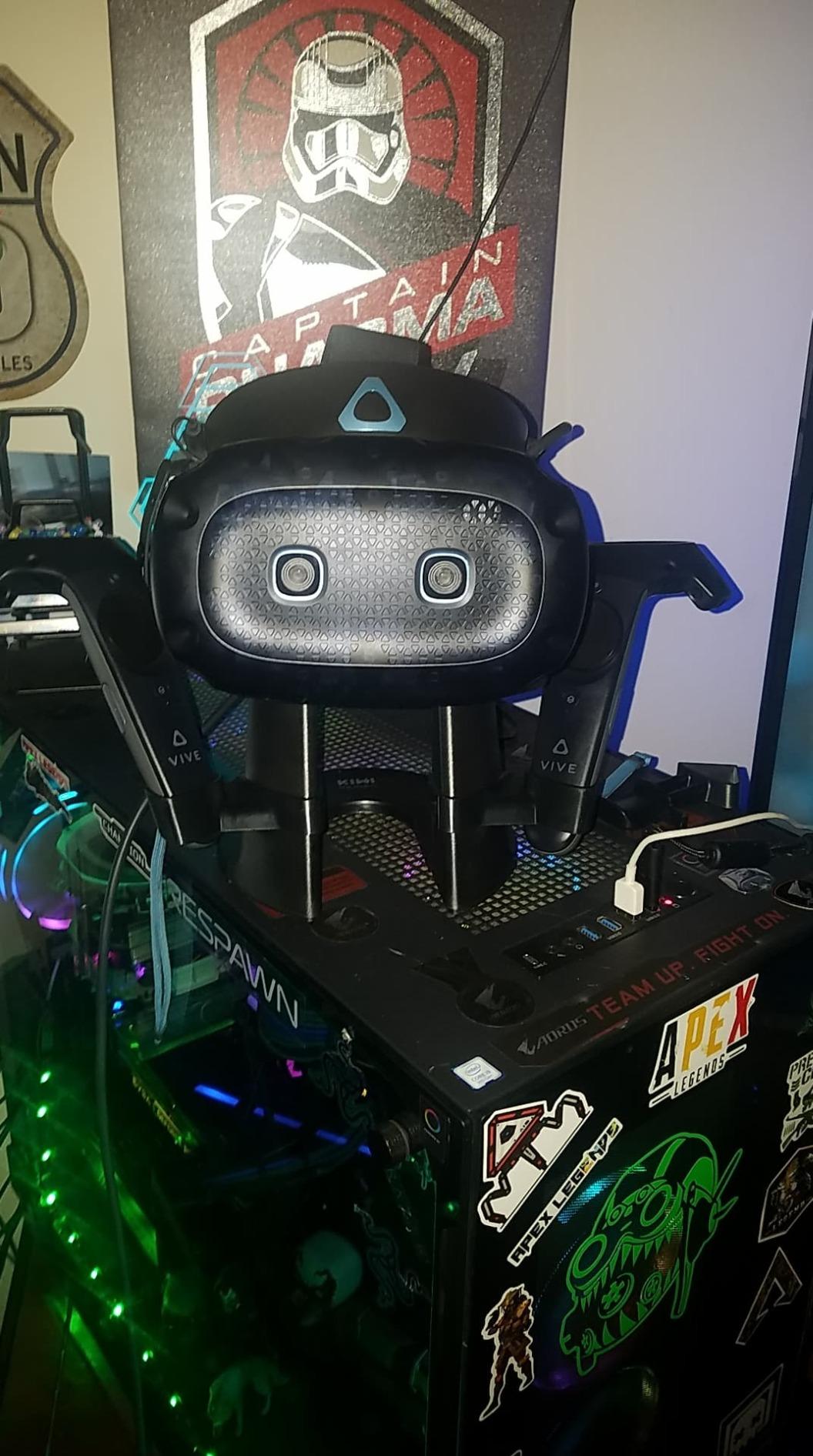 HTC Vive Cosmos Elite Virtual Reality System customer photo 2