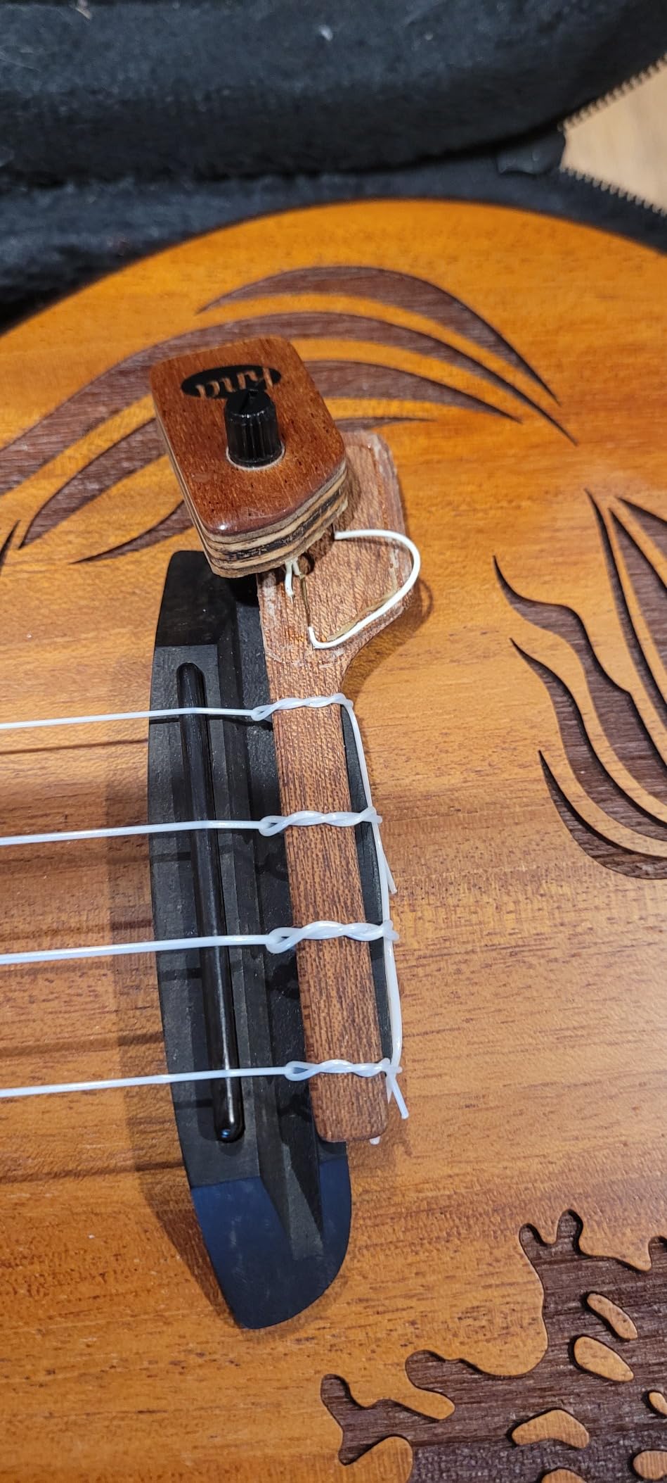 KNA UK-2 Portable Piezo Ukulele Pickup - Natural Uke Tone, Lightweight, Detachable, Onboard Volume Control, Passive No-Battery Design customer photo 1