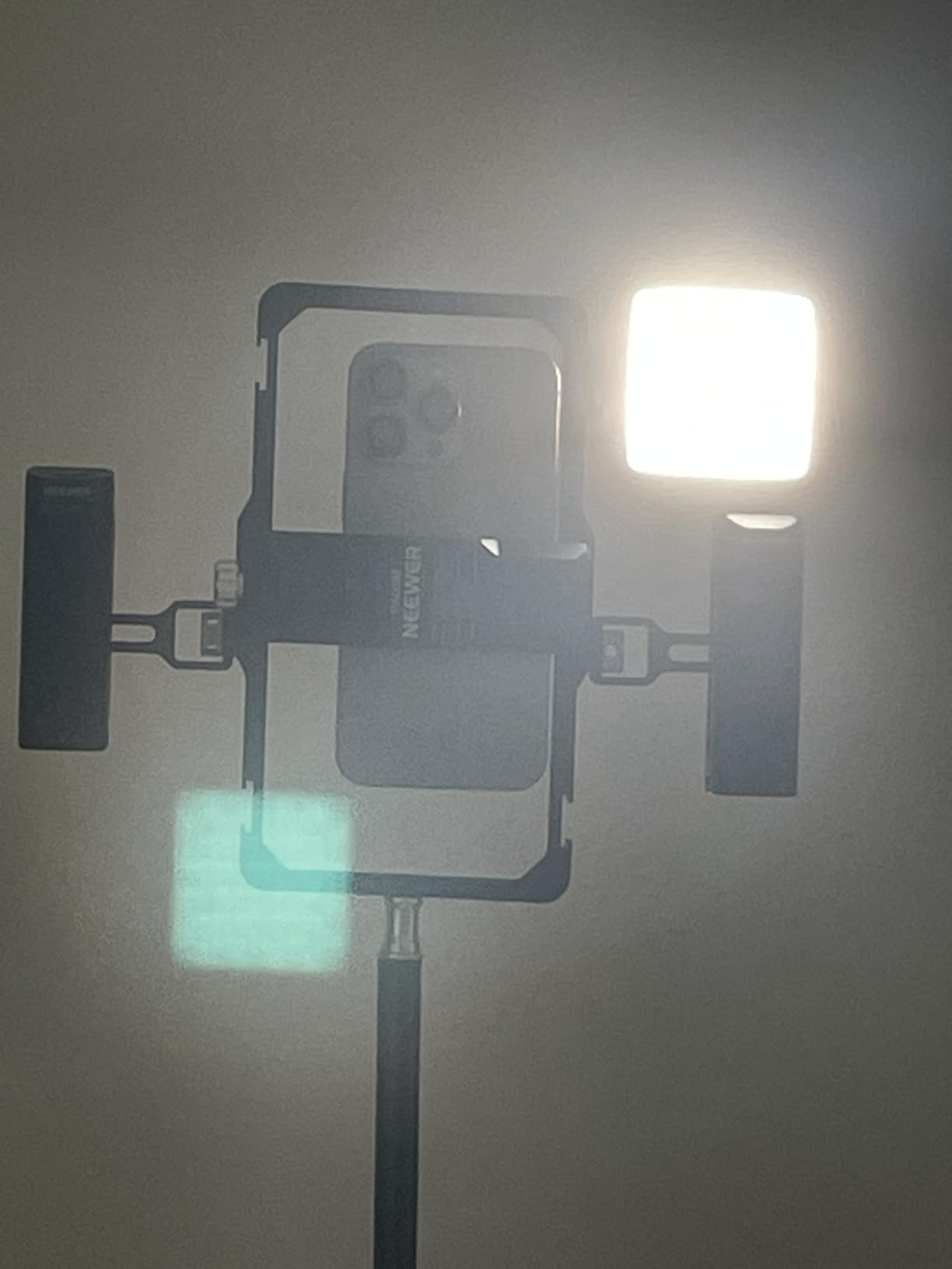 ULANZI VL-81 3000mAh Bi-Color LED Video Light w Softbox - 3200K-5600K+CRI95 Rechargeable Camera Light, 3 Cold Shoe Mount for DSLR/GoPro/Sony/Canon/iPhone, Vlog Filming TikTok Live & Photography customer photo 2