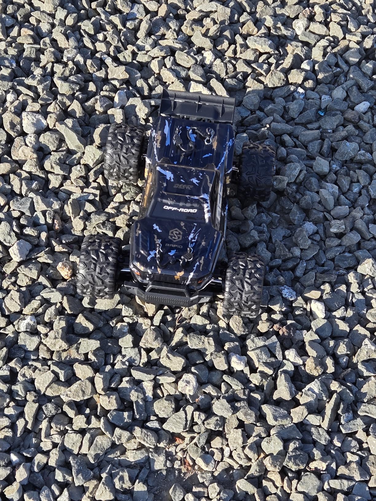 DEERC 9206E DIY Extra Shell 1:10 Scale Large RC Cars,48+ KM/H Hobby Grade High Speed Remote Control Car for Adults Boys,All Terrain 4WD 2.4GHz Off Road Monster RC Truck with 2 Battery for 40+ Min Play customer photo 1