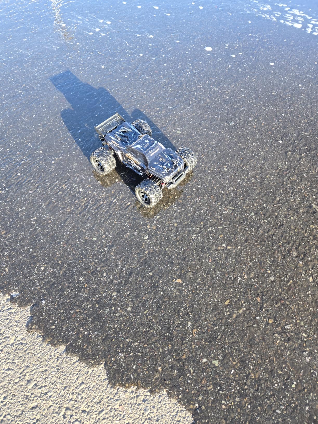DEERC 9206E DIY Extra Shell 1:10 Scale Large RC Cars,48+ KM/H Hobby Grade High Speed Remote Control Car for Adults Boys,All Terrain 4WD 2.4GHz Off Road Monster RC Truck with 2 Battery for 40+ Min Play customer photo 2