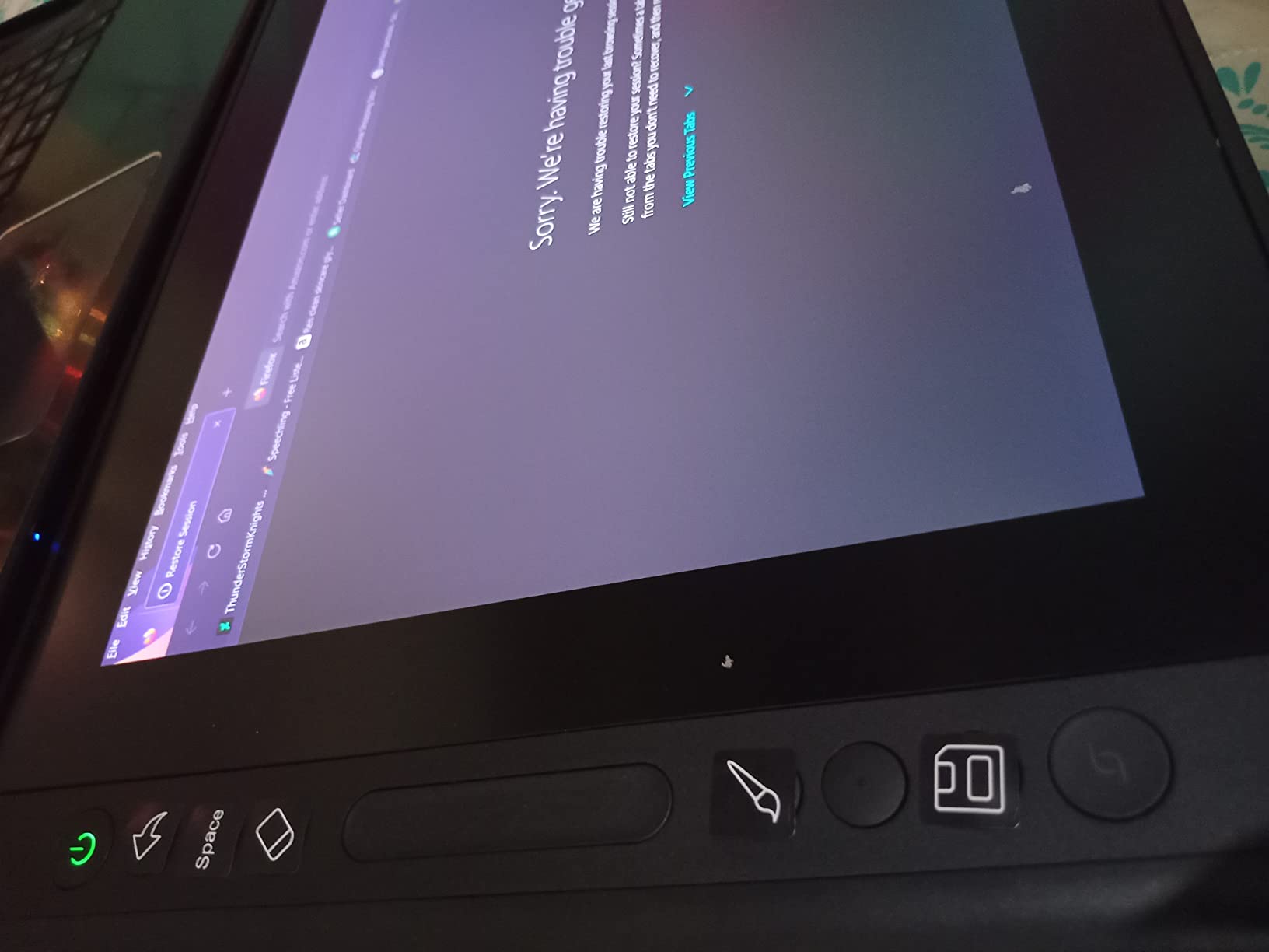 HUION KAMVAS Pro 24 2.5K QHD Drawing Tablet with Screen, Full Laminated Anti-Glare Glass Drawing Monitor with Battery-Free Stylus 8192 Pressure Levels, 20 Express Keys, Dual-Touch Bar, 23.8inch customer photo 2