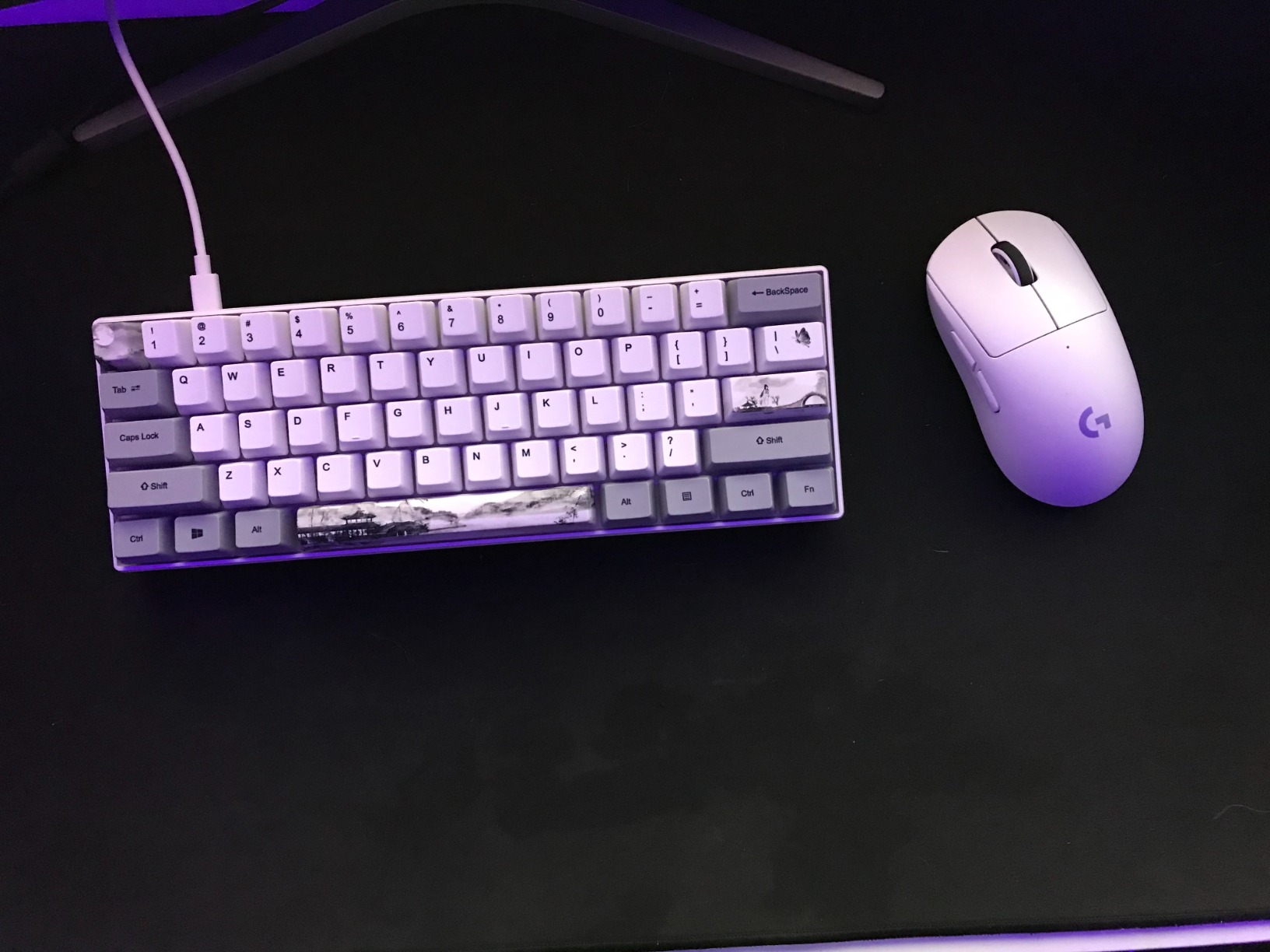 RK ROYAL KLUDGE RK61 Wireless 60% Triple Mode BT5.0/2.4G/USB-C Mechanical Keyboard, 61 Keys Wireless Mechanical Keyboard, Compact Gaming Keyboard with Software (Hot Swappable Red Switch, White) customer photo 2