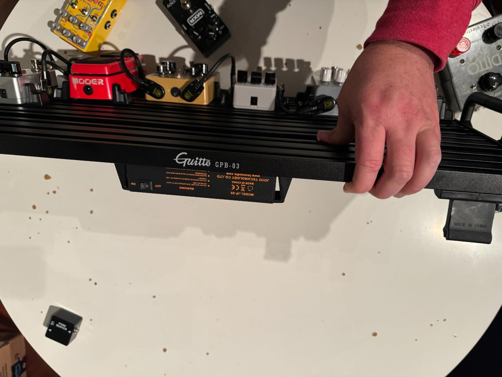 GUITTO Guitar Pedalboard - No-Strap Guitar Pedal Board Aluminum Alloy with Carry Bag No Residue (GPB-03 Large) customer photo 2