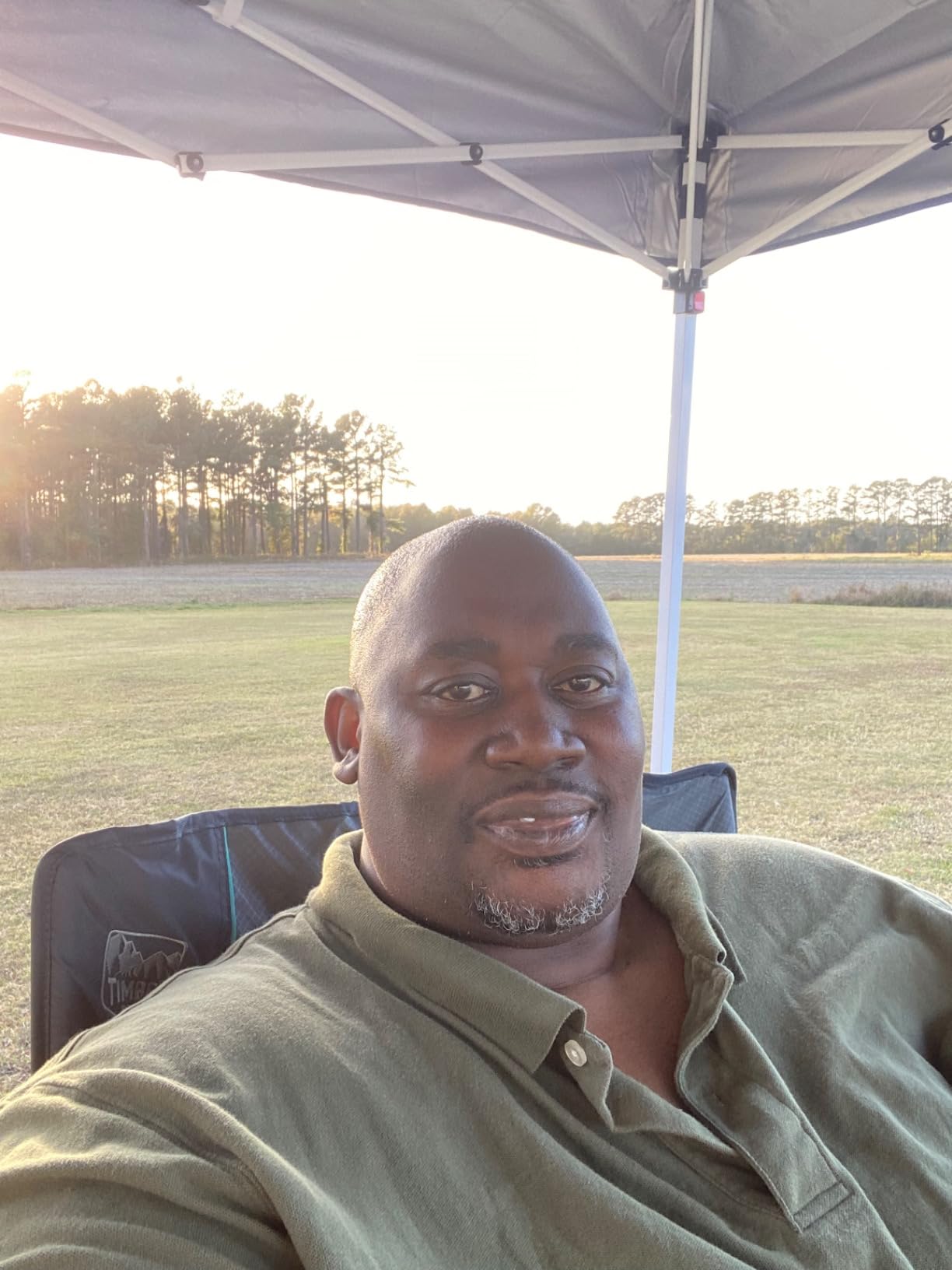 TIMBER RIDGE Oversized Folding Camping Chair High Back Heavy Duty for Adults Support up to 500lbs with Cup Holder, Side Pocket Cooler Bag customer photo 2