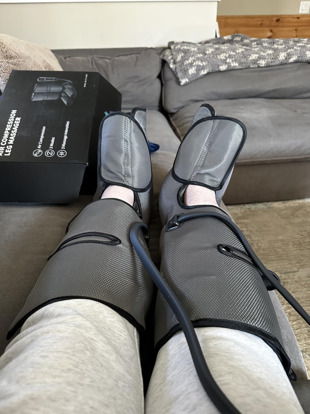 Nekteck Leg Compression Massager for Circulation and Relaxation, FSA Eligible Foot and Calf Massage Machine 2 Modes 3 Intensities with Hand-held Controller for Pain Relief customer photo 2