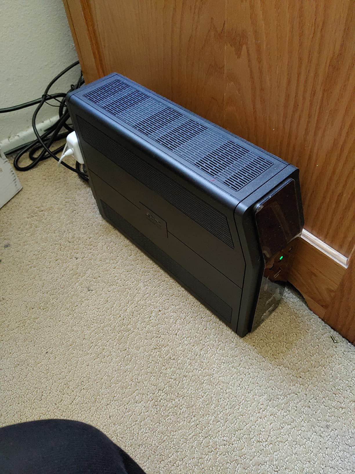 APC UPS Back-UPS Pro 1500VA Sinewave UPS, 900W Battery Backup & Surge Protector, AVR, 10 Outlets, LCD, USB-C & USB-A Charging Ports, BR1500MS2 Uninterruptible Power Supply for Computers, Electronics customer photo 2