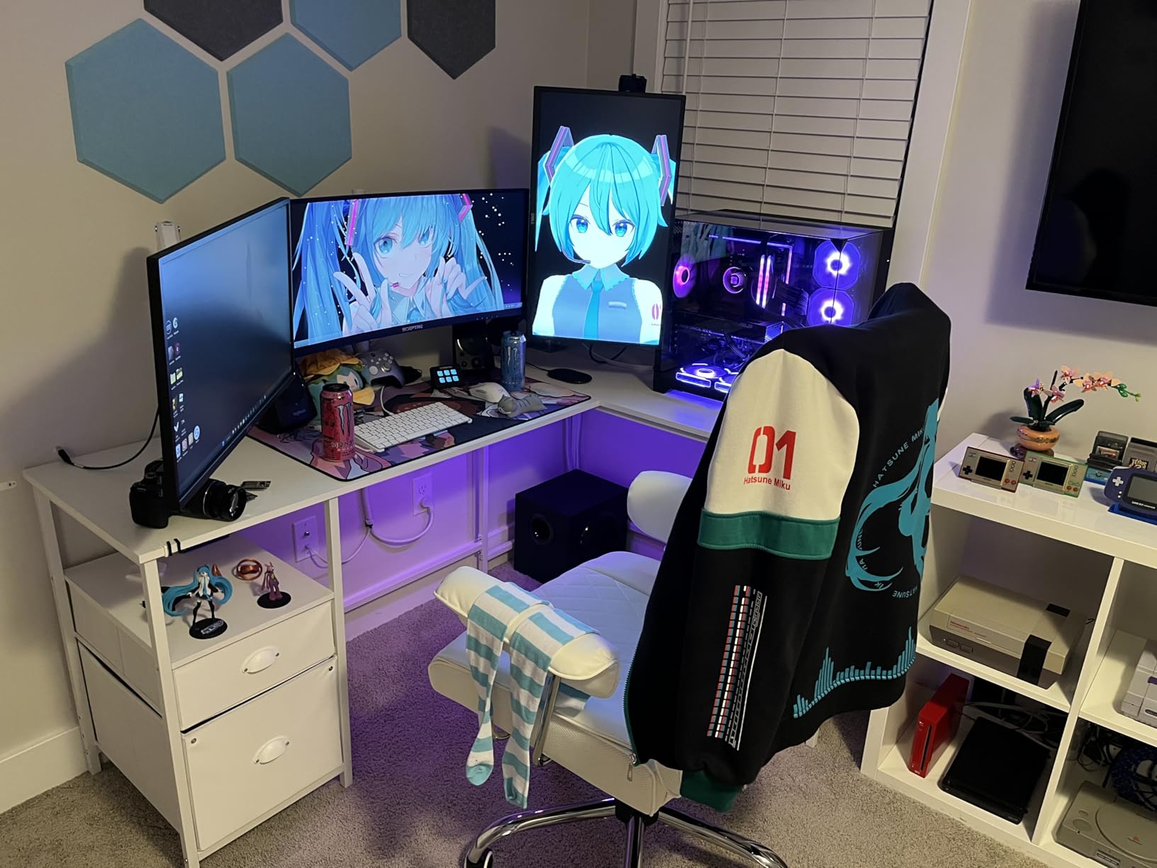 Yecaye 2 Pack Cable Management Under Desk, 31.5 in Under Desk Cable Management Tray,Cord Hider,Cord Organizer, No Screw Wire Management for Office and Home, Black customer photo 2