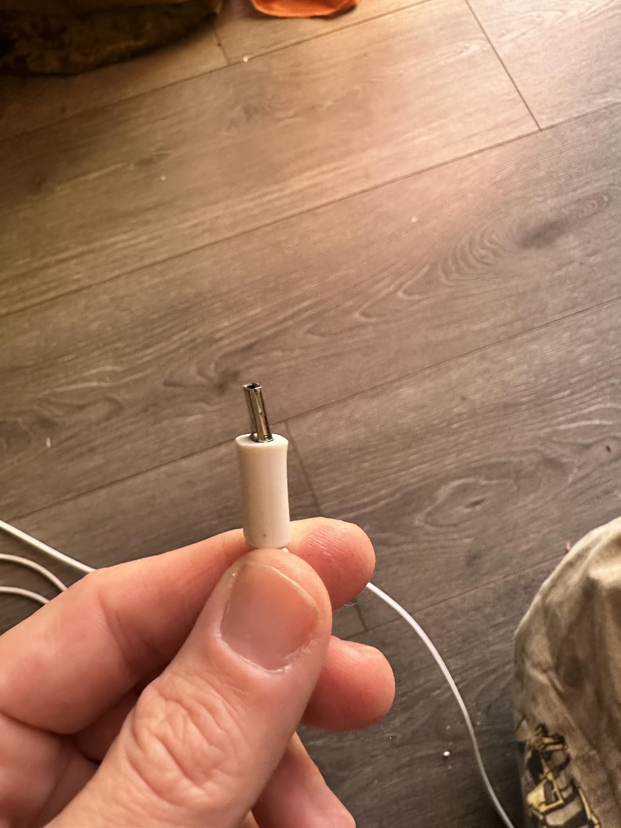 Verilux HappyLight Alba - New Round UV-Free LED Therapy Lamp, Bright White Light with 10,000 Lux, Adjustable Brightness, Color, and Countdown Timer customer photo 2