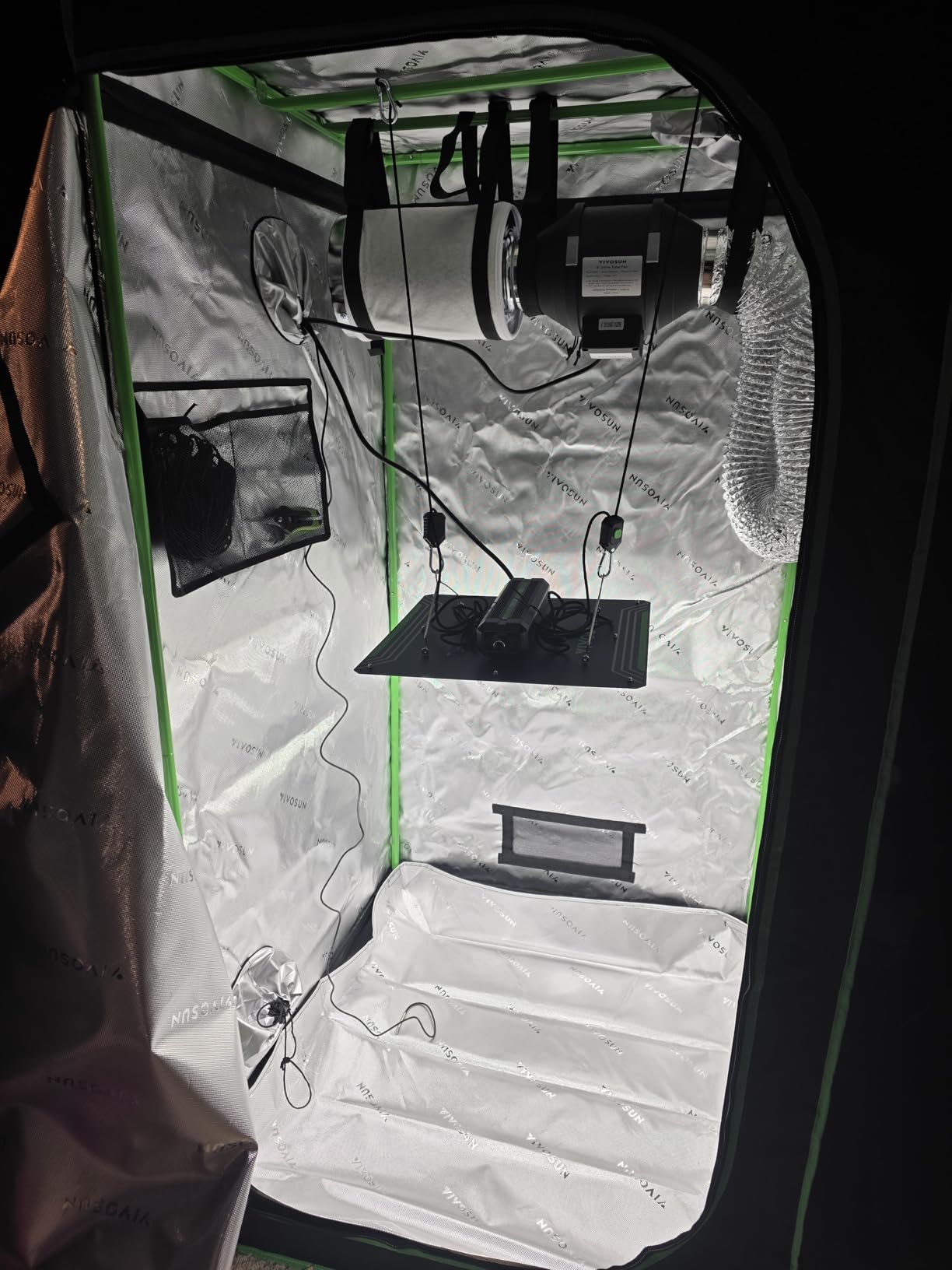 VIVOSUN Grow Tent Kit, 2 x 2ft 1-Plant System, WiFi-Controlled Grow System with Full Spectrum LED Grow Light, Automatic Ventilation customer photo 1