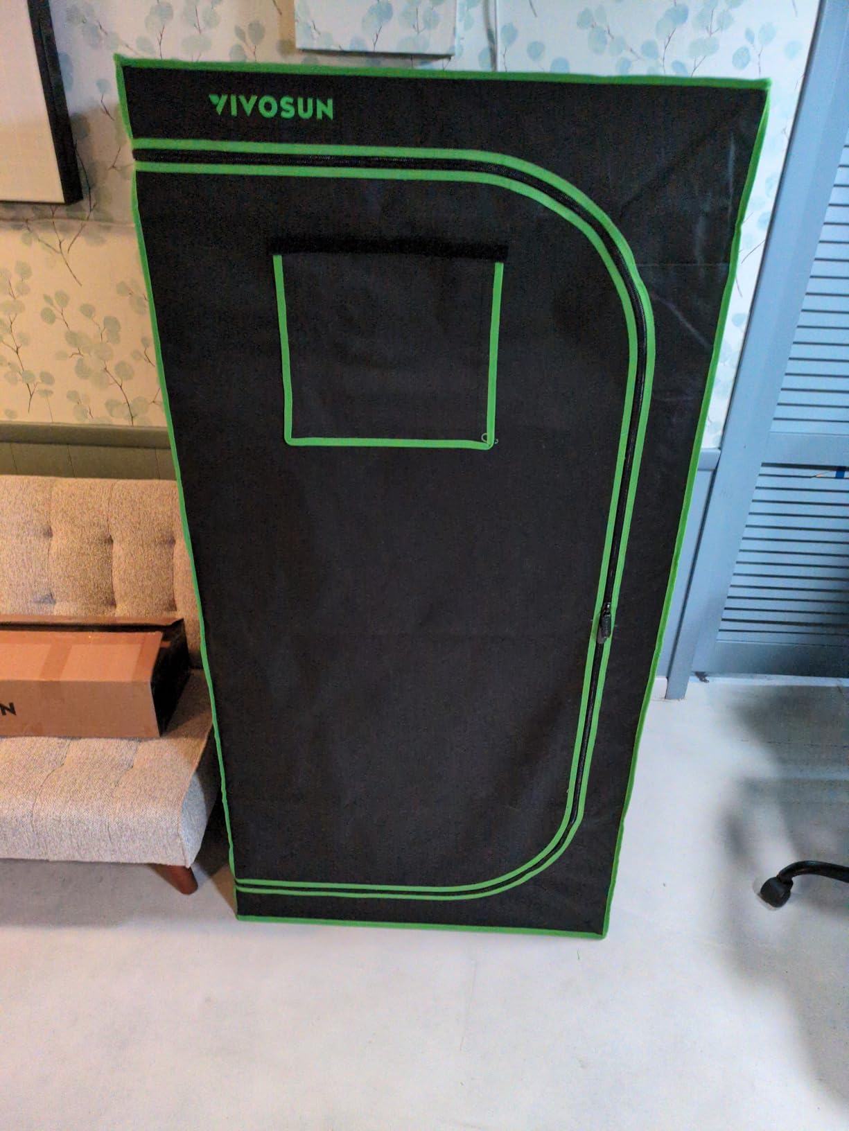 VIVOSUN Grow Tent Kit, 2 x 2ft 1-Plant System, WiFi-Controlled Grow System with Full Spectrum LED Grow Light, Automatic Ventilation customer photo 2