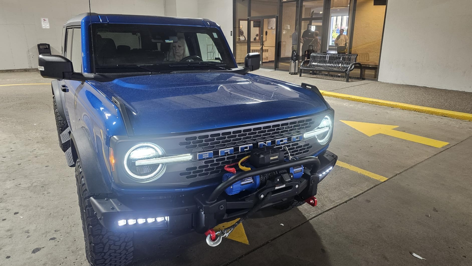 REINDEER 12V Electric Winch 13000lb Load Capacity Multi-Purpose Winch Heavy Duty with Synthetic Rope Hawse Fairlead Waterproof Wireless Handheld Remotes customer photo 2