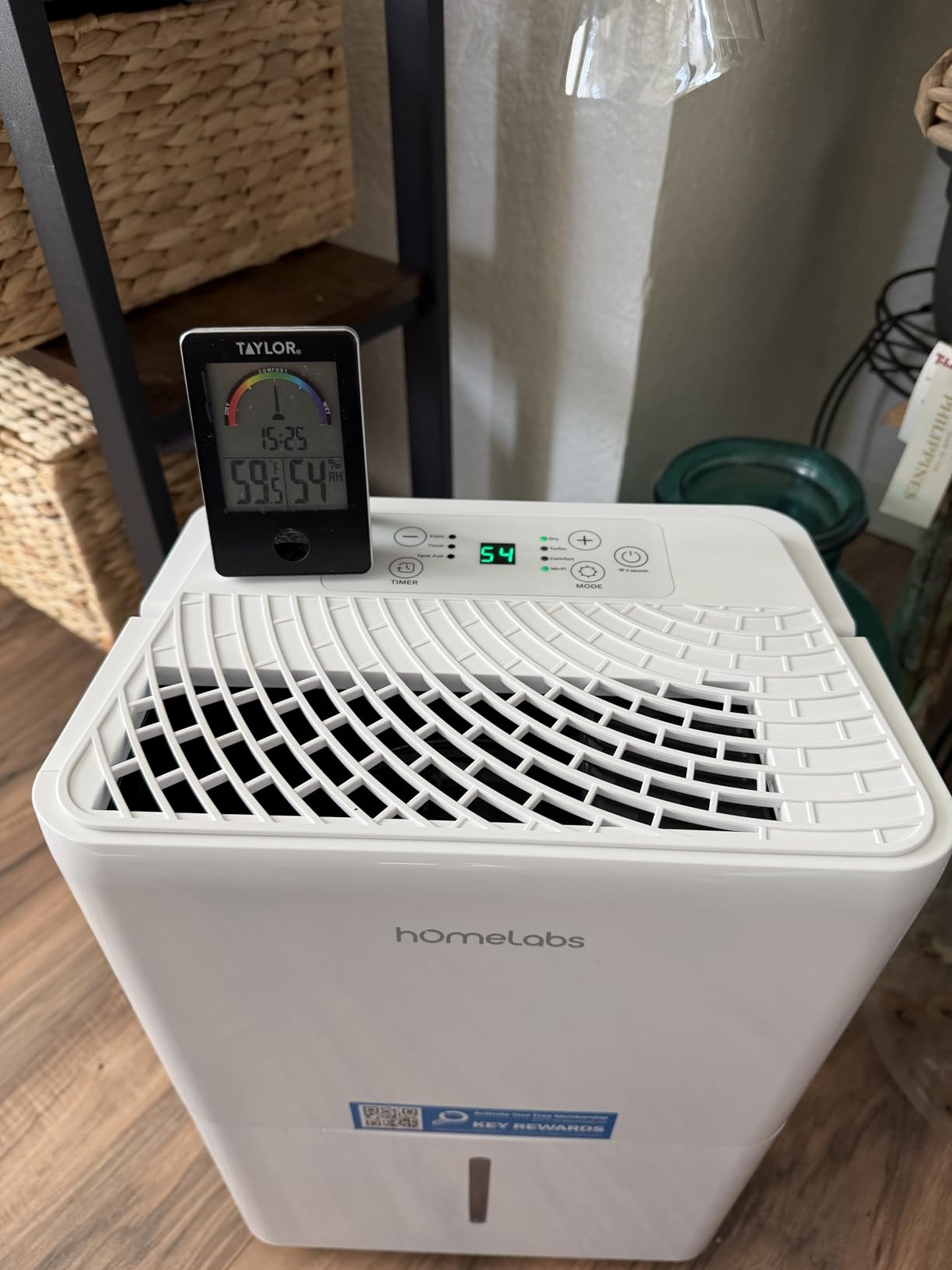 hOmeLabs Dehumidifier for Home, Office, Basements with Pump - 6,000 Sq Ft Rooms (40 Pint MAX 104 Pint at 95F, 90% RH) customer photo 1