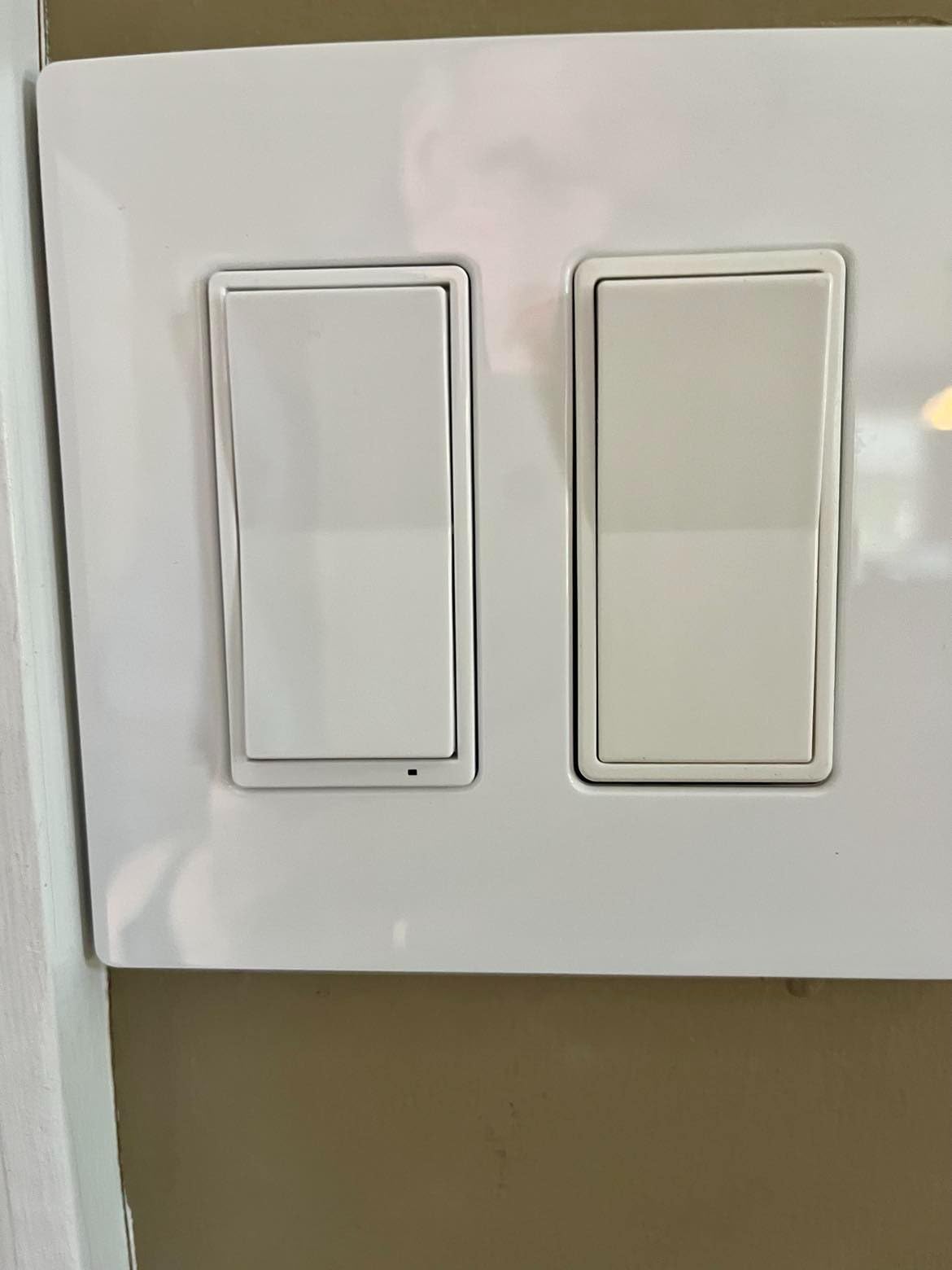 Enbrighten Zigbee Smart Light Switch, QuickFit & SimpleWire, Pairs Directly with Echo Show 10, Echo Studio customer photo 1