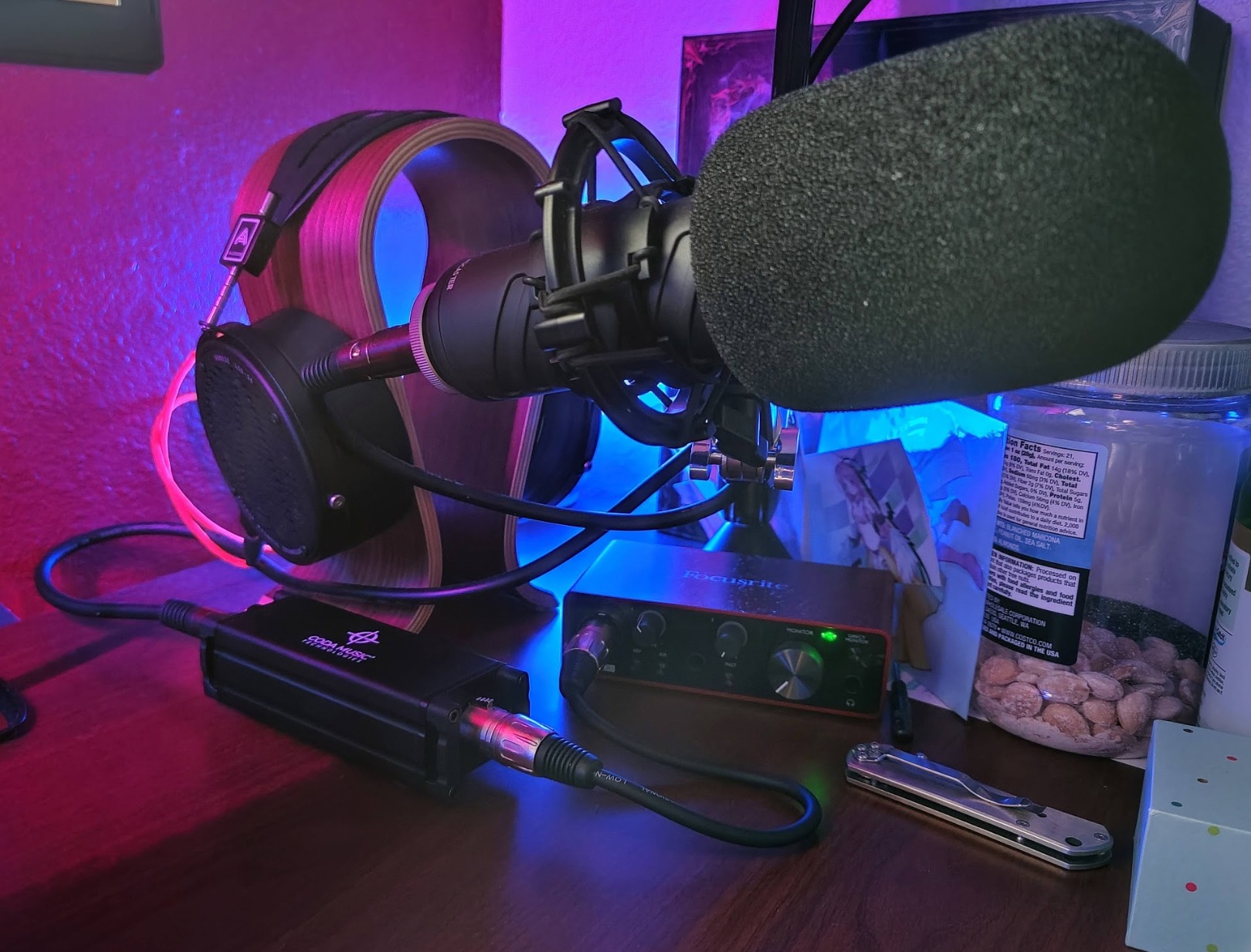 Coda MB-1 Microphone Preamp Mic Gain Booster - 48V Phantom Power, 25db Gain Ultra-Clean Dynamic Mic Preamplifier for Studio or Home Recording, Vocal, Livestream, Broadcast, or Podcast customer photo 1