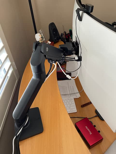 Ergotron HX Premium Heavy Duty Monitor Arm, Single Monitor VESA Desk Mount - for Flat or Slight Curved Ultrawide Monitors Up to 49 inches, 20 to 42 lbs, Standard Pivot, Matte Black customer photo 2
