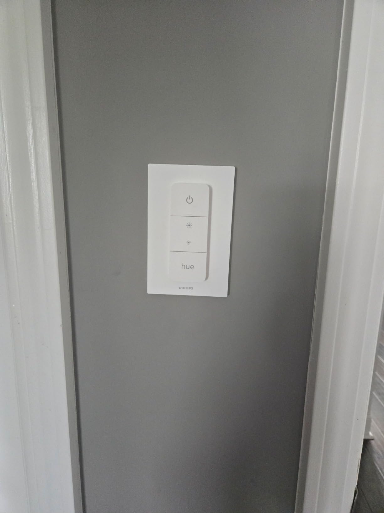 Philips Hue Smart Dimmer Switch with Remote, White, 1 Pack, Turns Hue Lights On, Off, Dims or Brightens, Smart Home Control, Requires Bridge, Easy, No-Wire Installation customer photo 1