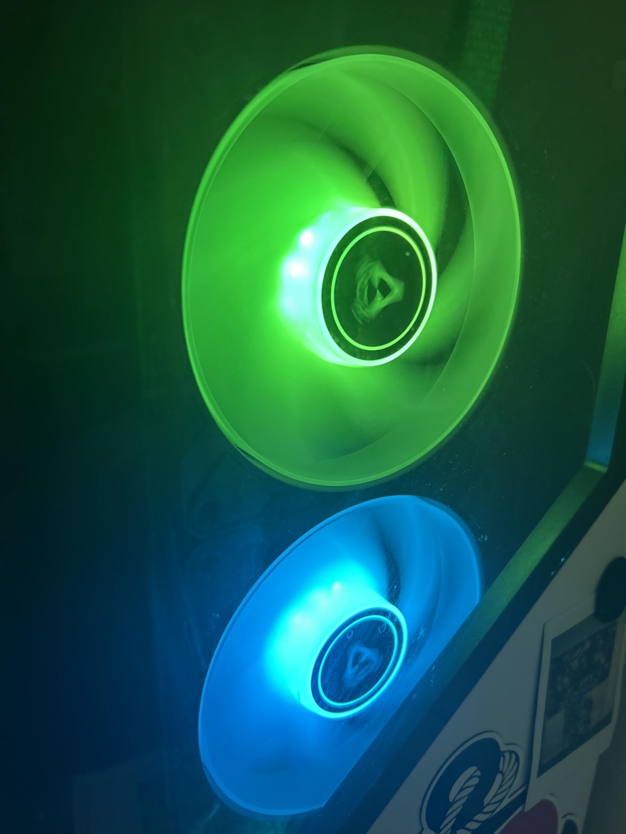 ARCTIC P12 PWM PST A-RGB (3 Pack) - PC Fans, 120mm PWM Case Fan, Semi-Passive: 200-2000 RPM (0 RPM <5%), 5V 3 pin ARGB customer photo 1