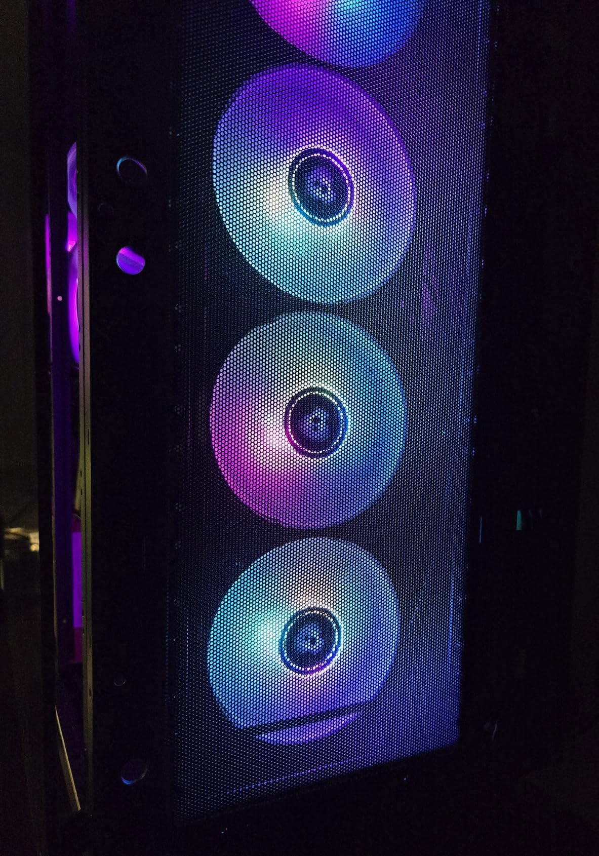 ARCTIC P12 PWM PST A-RGB (3 Pack) - PC Fans, 120mm PWM Case Fan, Semi-Passive: 200-2000 RPM (0 RPM <5%), 5V 3 pin ARGB customer photo 2