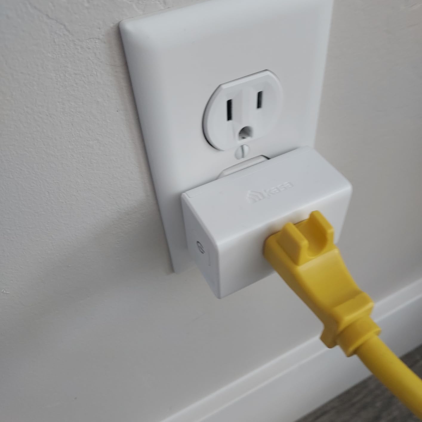 Kasa Smart Plug Ultra Mini 15A, Smart Home Wi-Fi Outlet Works with Alexa, Google Home & IFTTT, No Hub Required, UL Certified, 2.4G WiFi Only, 2 Count (Pack of 1)(EP10P2), White customer photo 2