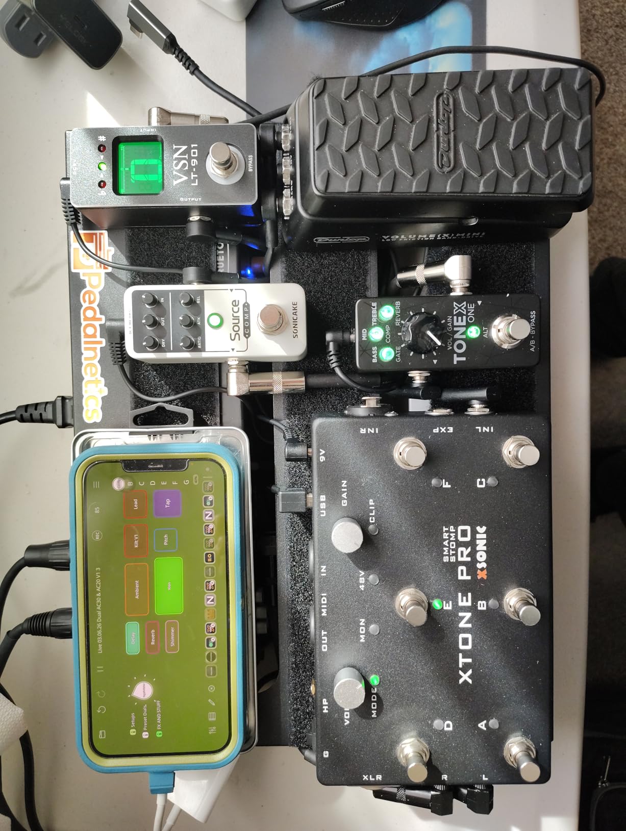 VSN Tuner Pedal, Chromatic Guitar Tuner Pedal Fast and Accurate Tuner for High Precision ± 1 Cent with Pitch Indicator for Electric Guitar and Bass True Bypass customer photo 1