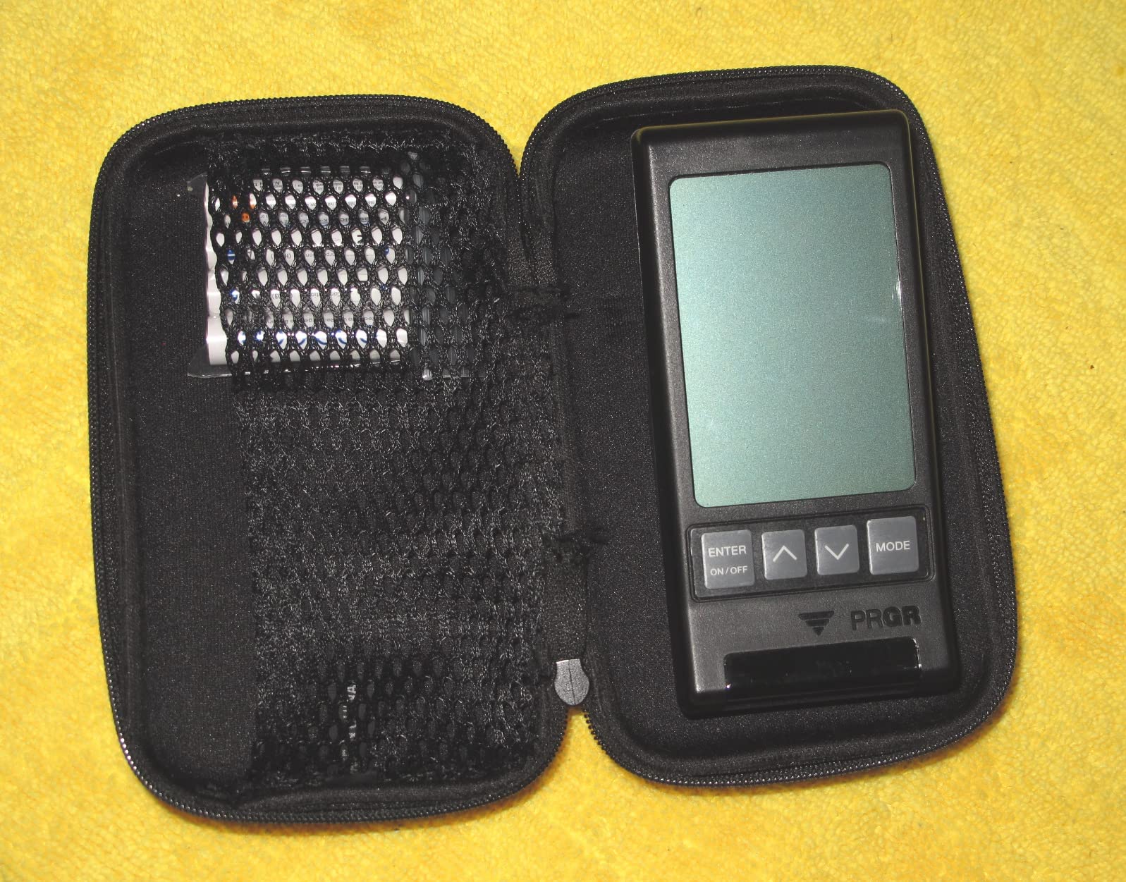 PRGR HS 130-A Portable Golf Launch Monitor | Doppler Radar Measures Club & Ball Speed, Smash Factor, Total & Carry Distance | Tracks Swing Speed Training Aids customer photo 1