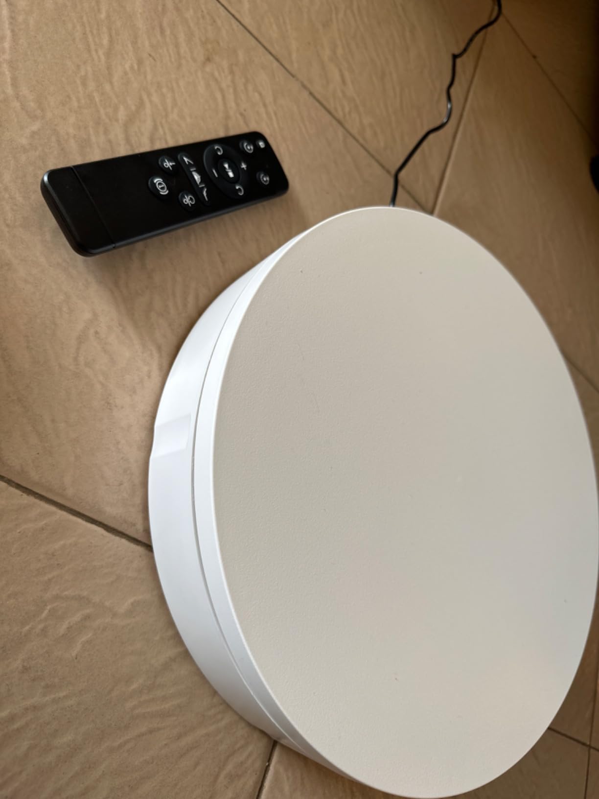 JAYEGT Motorized Rotating Display Stand, 350Lbs Load, 360 Degree Electric Rotating Turntable for Photography Products Display, Live Show,Remote Control +5 Colors Backgrounds (Black/11.8inch /Wired) customer photo 2