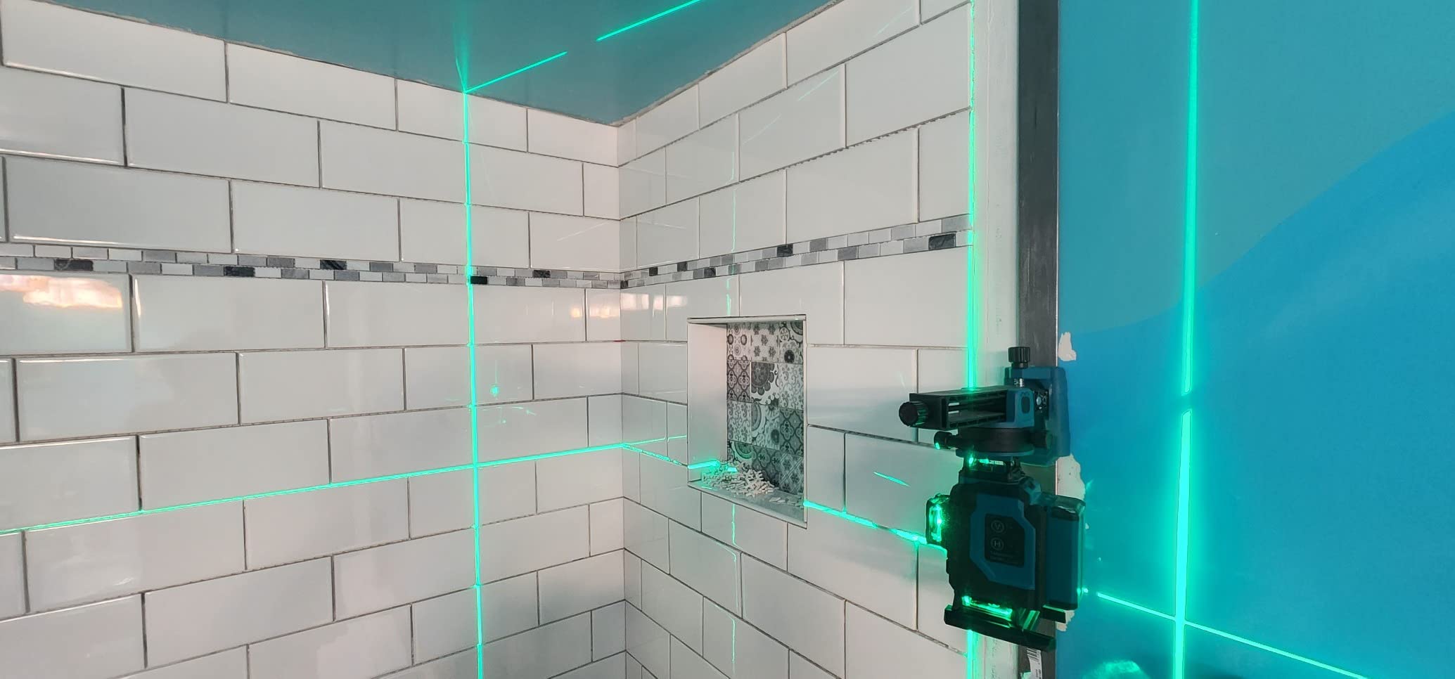 Takamine 16 Lines Green Laser Level Pro, 4x360° 4D Green Cross Line Professional for Construction, Two 360° Vertical and Two 360° Horizontal Laser Level Pulse Mode and Remote Controller customer photo 1