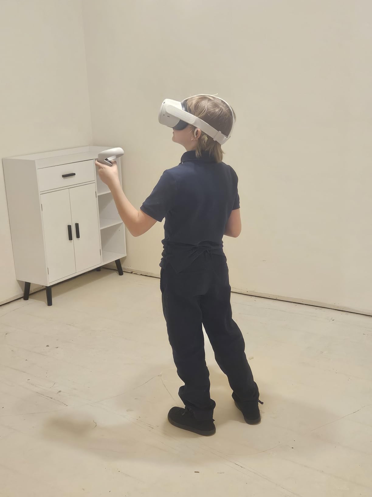 Meta Quest 2 - Advanced All-In-One Virtual Reality Headset - 256 GB customer photo 2