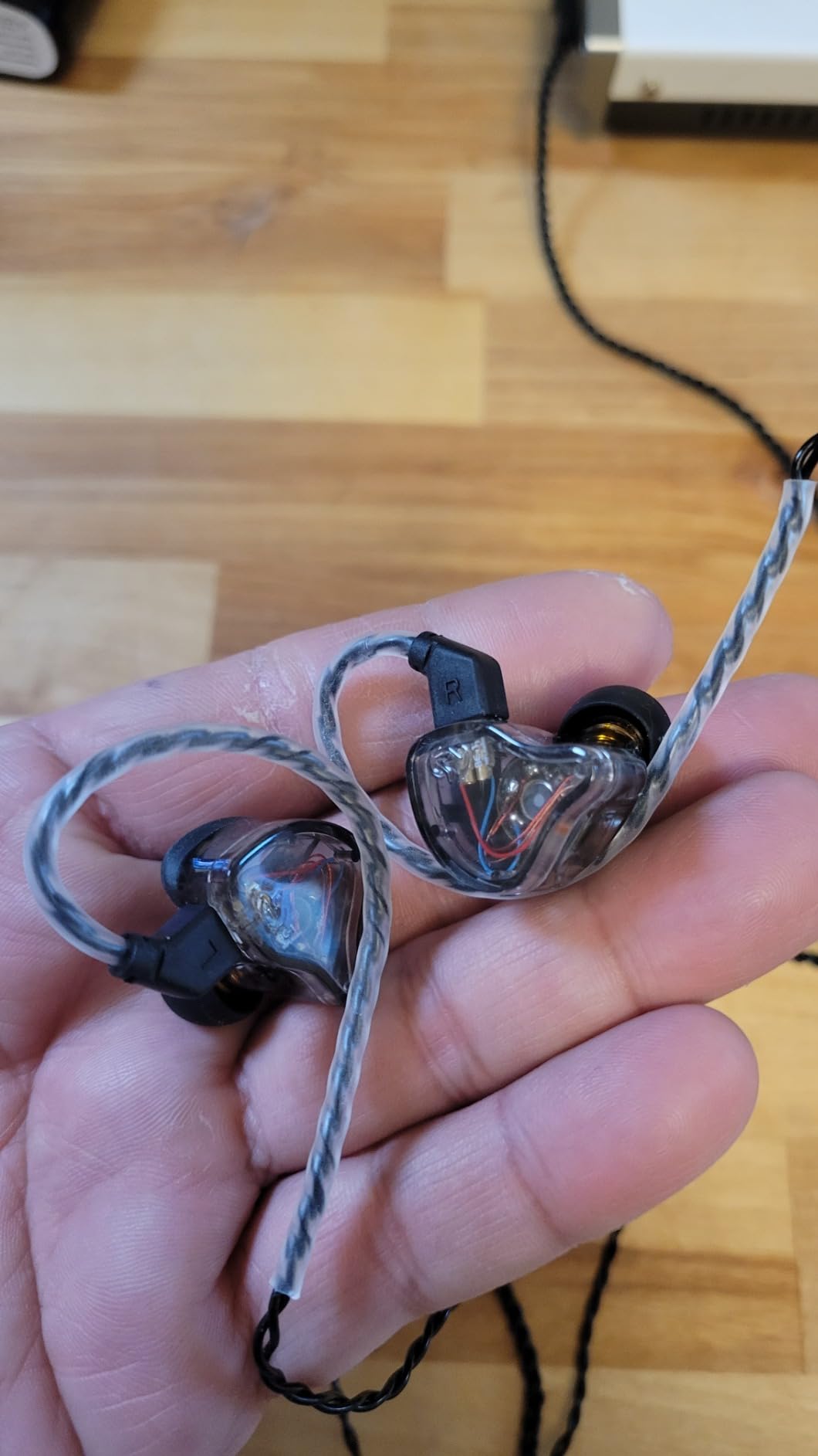 CCZ Yinyoo Melody in Ear Monitors Earphones Headphones Wired Earbuds IEM HIFI Bass with 1DD 1BA for Musicians, Singer, on Stage, Studio customer photo 2