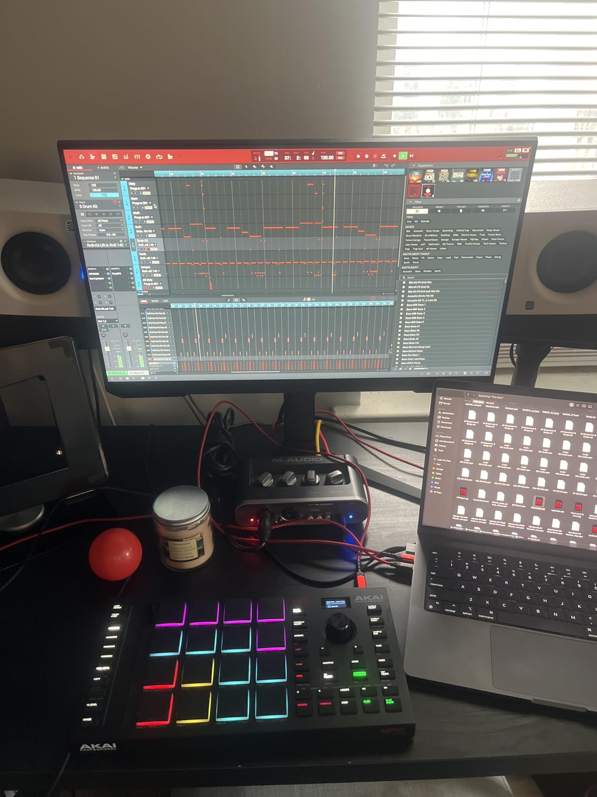 Akai Professional MPC Studio MIDI Controller Beat Maker with 16 Velocity Sensitive RGB Pads, MPC Software, Assignable Touch Strip and LCD Display customer photo 2