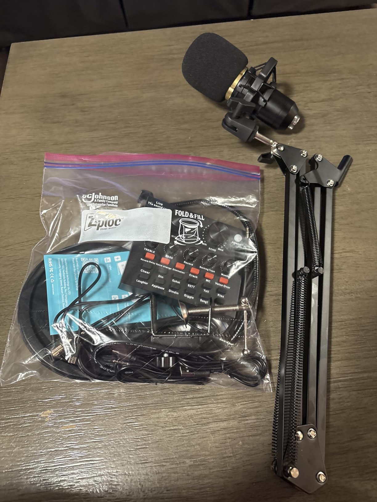 Podcast Equipment Bundle, BM-800 Recording Studio Package with Voice Changer, Live Sound Card - Audio Interface for Laptop Computer Vlog Living Broadcast Live Streaming YouTube TikTok (AM100-V8) customer photo 2