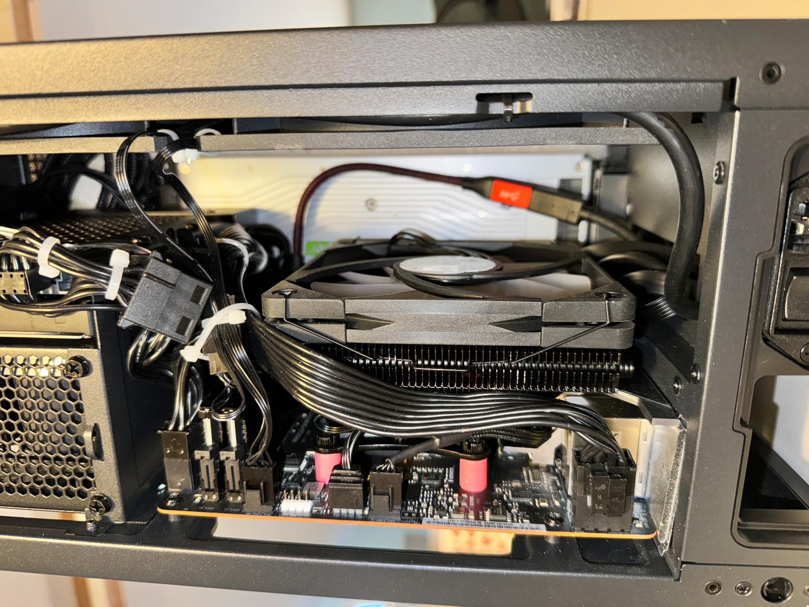 HYTE Revolt 3 Small Form Factor Premium ITX Computer Gaming Case Only, Metal, Black customer photo 2